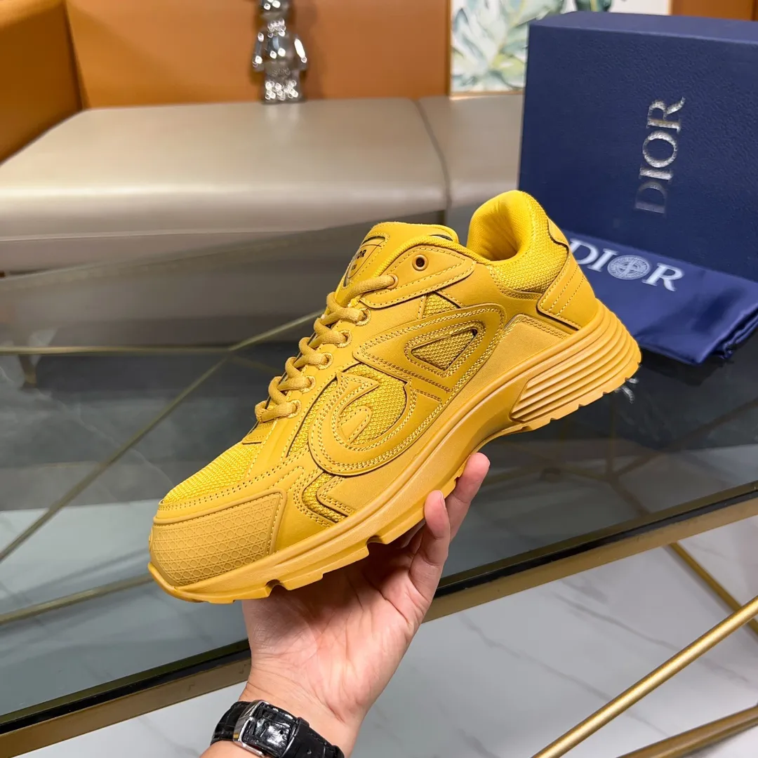 Men's Men's Shoes💰P460💰【DIOR】Dior's new B30 low-top sneakers✅ Carefully crafted from gray mesh fabric and white technical fabric, it features a CD30" graphic logo, and "DIO~B30" and "CD30" logos on the heel and tongue. The extra-light sculpted rubber sole is paired with iconic embellishments to enhance style, and internal stretch details create an ideal and comfortable wearing experience. Can be matched with a variety of casual looks to highlight a fashionable and modern sports style. Size: 38-44 (45 can be customized)